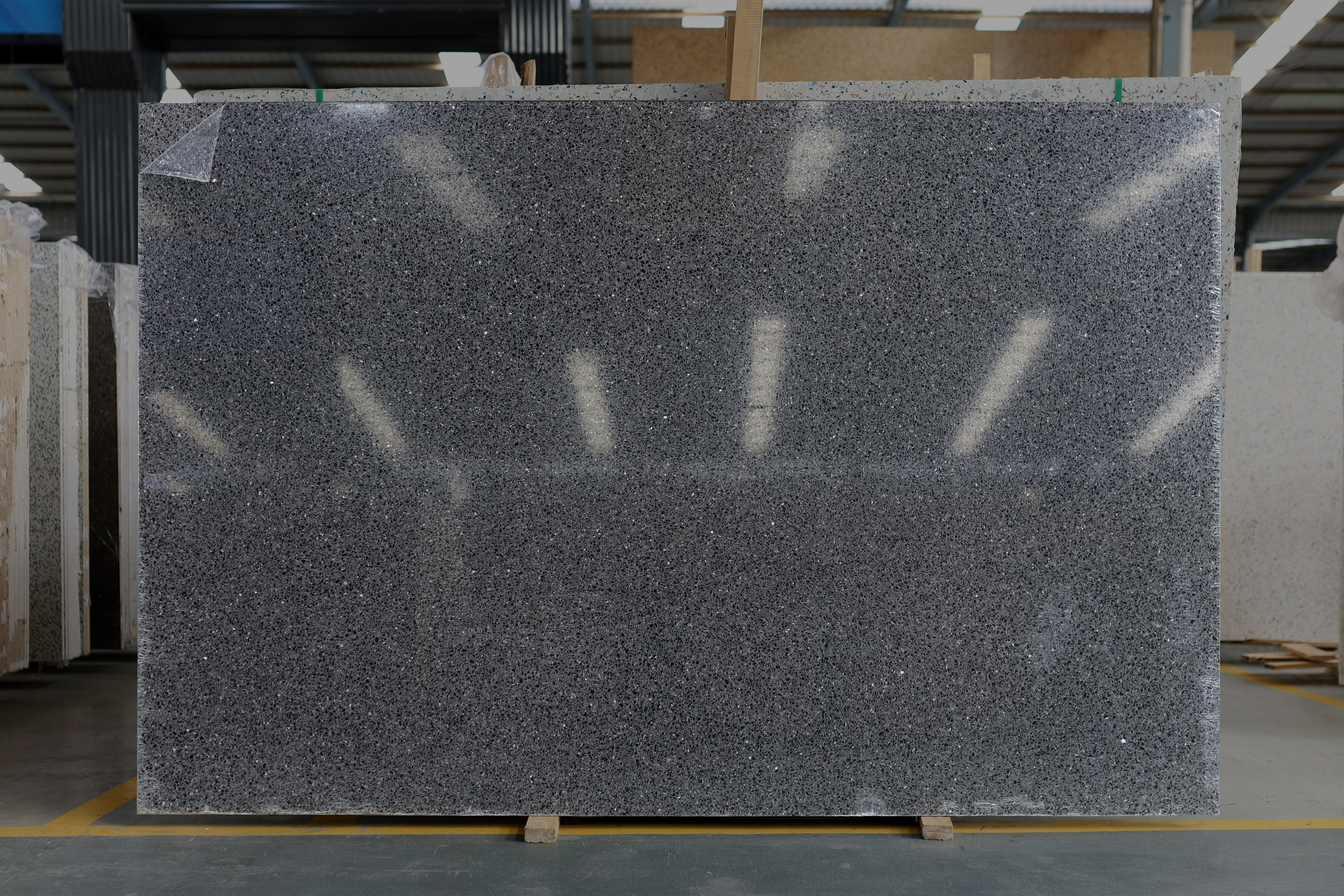 Terrazzo nero inchiostro