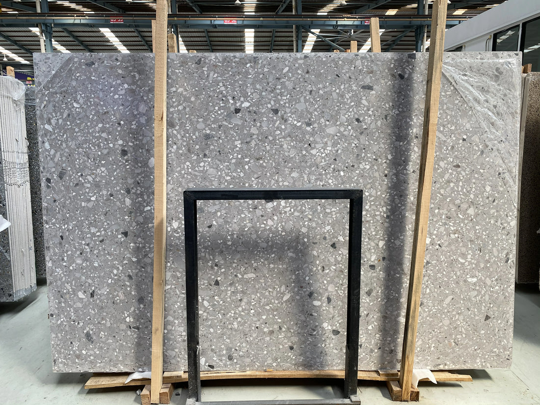 Terrazzo prefabbricato in pietra artificiale Alba Grey